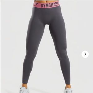 GymShark Women’s Fit Leggings